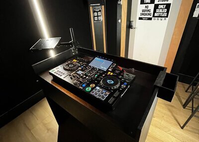 DJ Studio Brussels | Book your private DJ session in Brussels