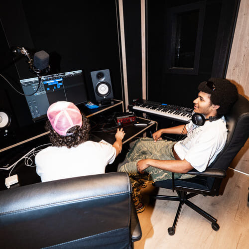 Ingénieur du son et producteur de musique en collaboration